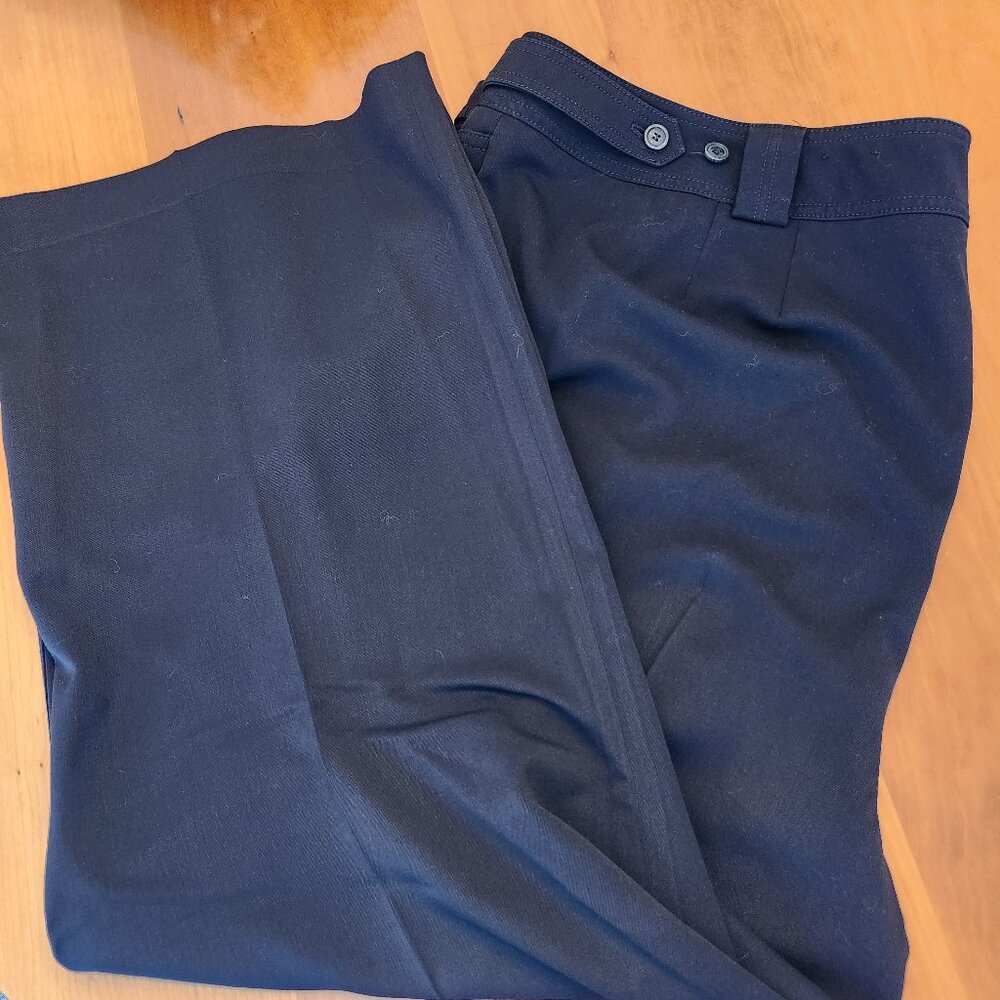 Lane Bryant Black Trousers / Dress Pants Size 7 Petite (26/28 petite)